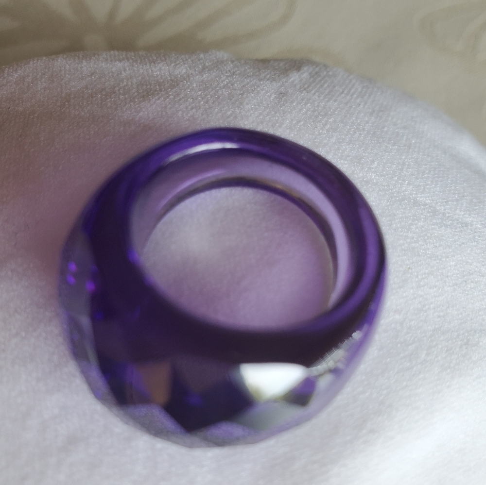 Jewelry - Picture 2 of 2